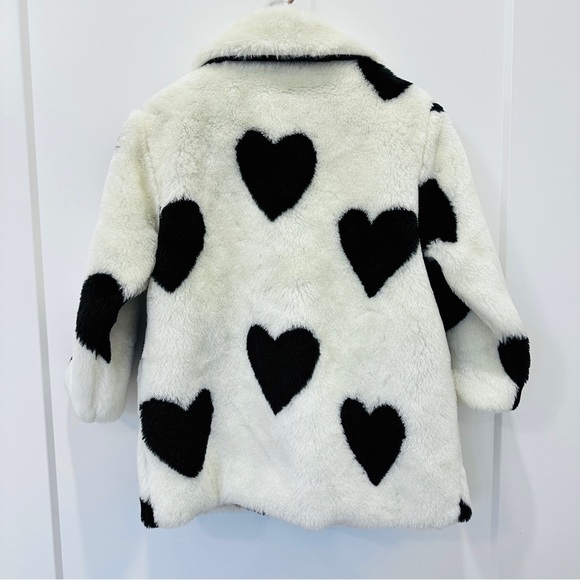 Beau loves girls heart fur jacket - Picture 4 of 7